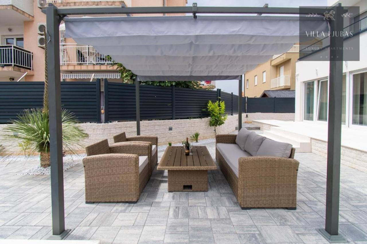 Villa Ljubas Srima Ngoại thất bức ảnh